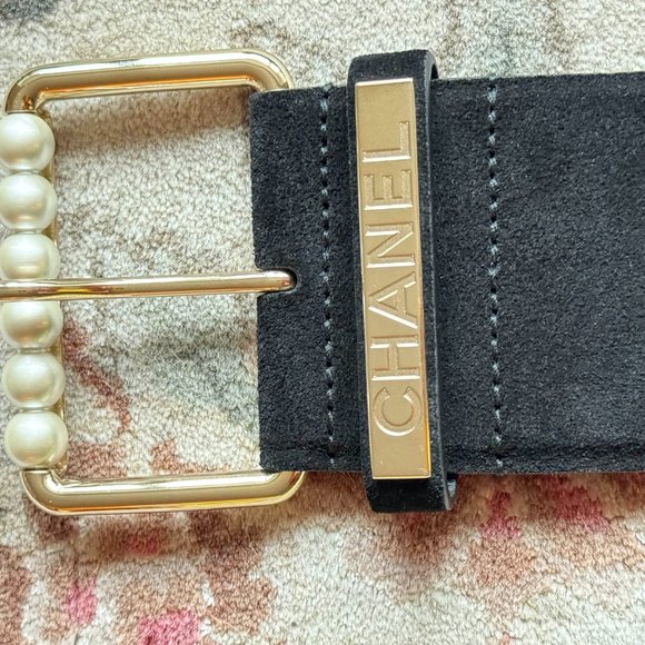 CHANEL Black Suede Pearls Logo Chain Belt 80 32 L@@K! *MINT* - Picture 13 of 14